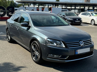 Volkswagen Passat foto 4