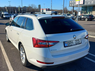 Skoda Superb foto 4