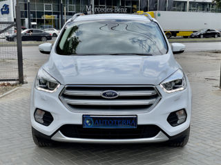 Ford Kuga foto 2