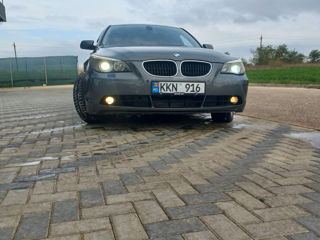 BMW 5 Series foto 9