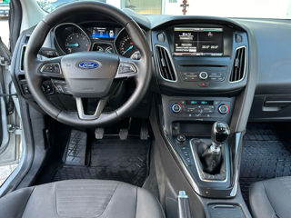 Ford Focus foto 16