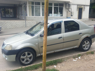 Dacia Logan foto 3