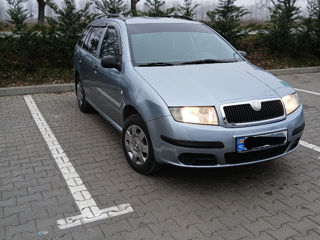 Skoda Fabia foto 2