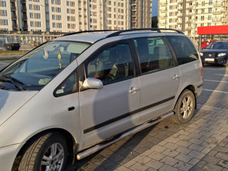 Volkswagen Sharan foto 7