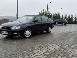 Toyota Carina foto 3