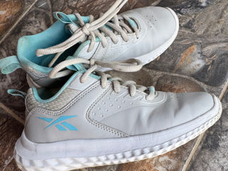 Ghete Reebok  foto 1