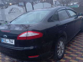 Ford Mondeo foto 4