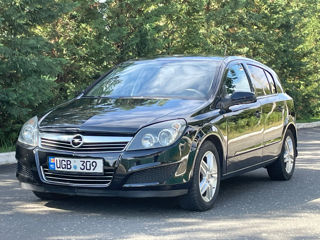 Opel Astra foto 1