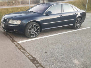 Audi A8 foto 2