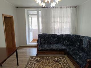 Apartament cu 3 camere, 70 m², Centru, Bălți