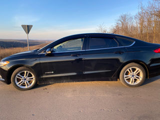 Ford Fusion foto 3