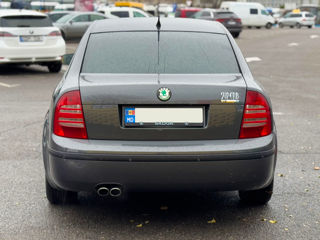 Skoda Superb foto 5