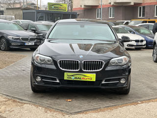 BMW 5 Series foto 2