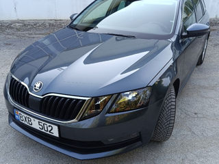 Skoda Octavia foto 1