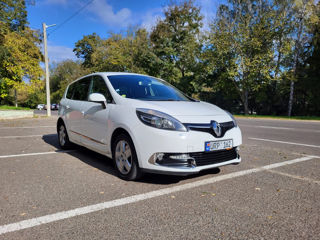 Renault Grand Scenic foto 6