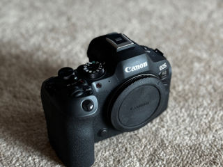 Camera Canon EOS R6