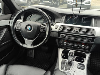 BMW 5 Series foto 12