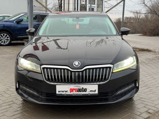 Skoda Superb foto 3