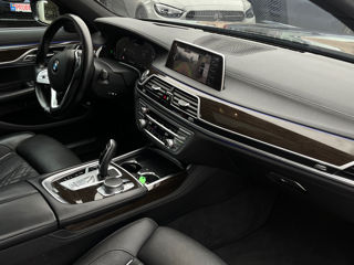 BMW 7 Series foto 6