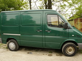 Mercedes Sprinter 211CDI foto 1