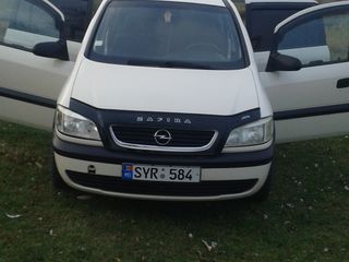 Opel Zafira foto 6