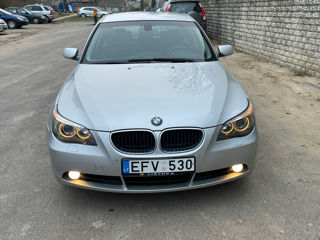 BMW 5 Series foto 6