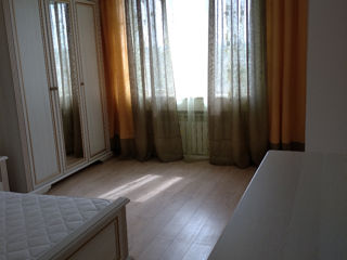 Apartament cu 2 camere, 80 m², Centru, Comrat foto 3