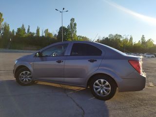 Chevrolet Aveo foto 10