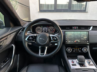 Jaguar F-PACE foto 10