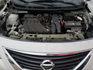 Nissan Versa foto 7