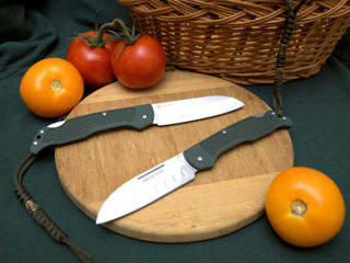 Ontario Camp Plus folding knives new condition in stock
