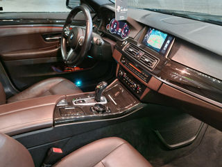 BMW 5 Series foto 6