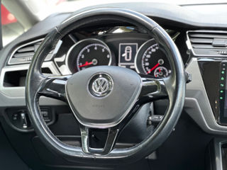 Volkswagen Touran foto 11