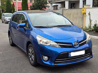 Toyota Verso foto 2