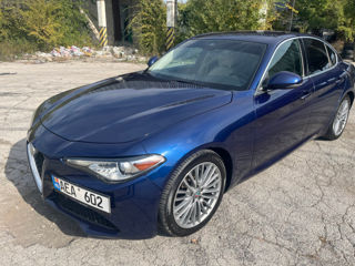 Alfa Romeo Giulia foto 3