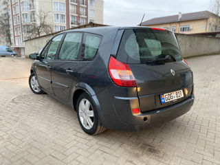 Renault Grand Scenic foto 4