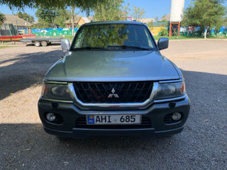 Mitsubishi Pajero Sport foto 3