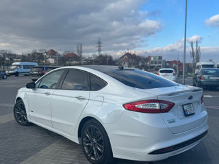 Ford Fusion foto 4