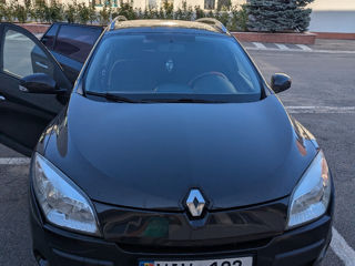 Renault Megane foto 2