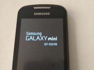 Samsung Galaxy Mini GT-S5570i. фото 3