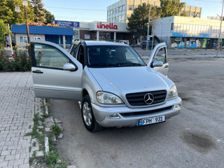 Mercedes M-Class foto 6