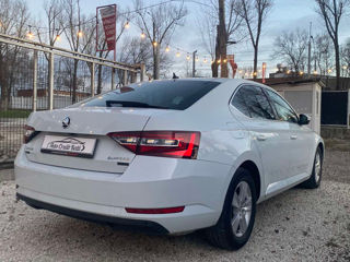 Skoda Superb foto 6