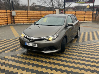 Toyota Auris foto 2