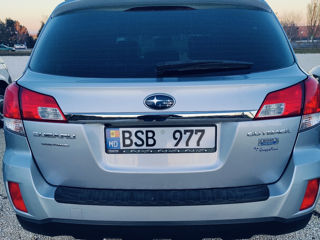 Subaru Outback foto 5