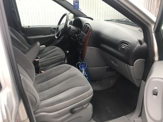 Chrysler Voyager foto 3