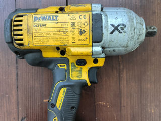 masina de isurubat (гайковёрт) Dewalt DCF899 type2