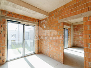 Townhouse 2 nivele, 190 mp, 350000 € foto 14