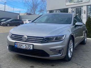 Volkswagen Passat foto 4