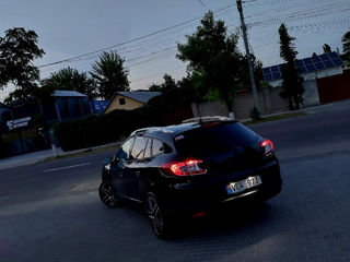 Renault Megane foto 2