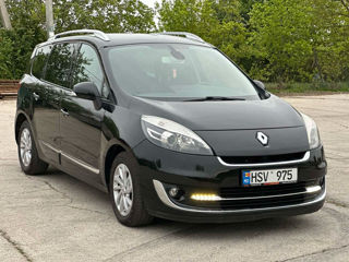 Renault Grand Scenic foto 2